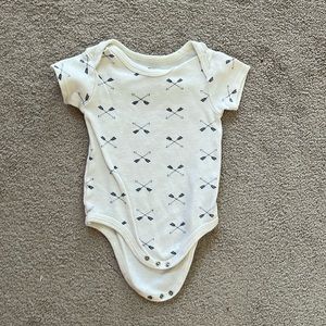 🍼White Arrow Bodysuit🍼